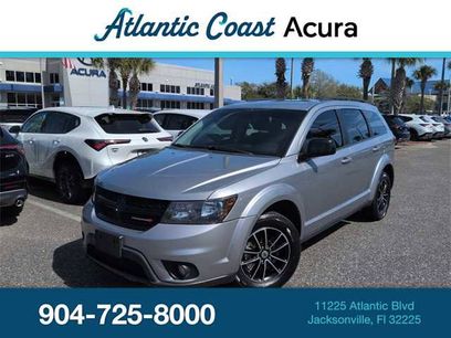 Used 2019 Dodge Journey SE w/ Blacktop Package