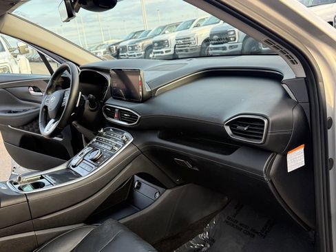 Used 2022 Hyundai Santa Fe SEL Premium image 17