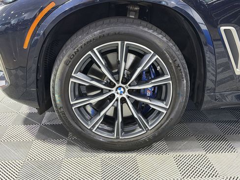Used 2021 BMW X5 M50i AWD/4WD image 17