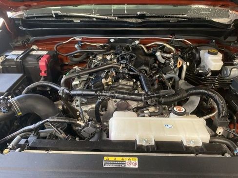 Used 2025 Toyota Tacoma TRD Sport w/ TRD Sport Premium Package AWD/4WD image 33