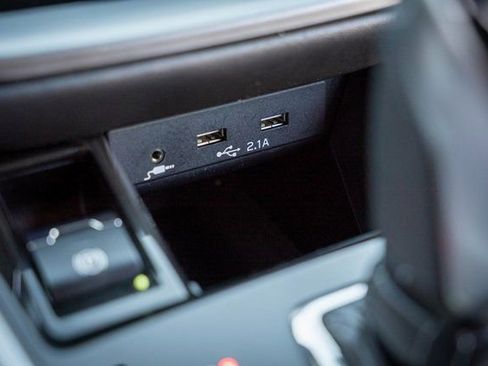 Used 2022 Subaru Outback Premium image 24