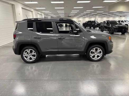 Used 2022 Jeep Renegade Limited AWD/4WD image 8