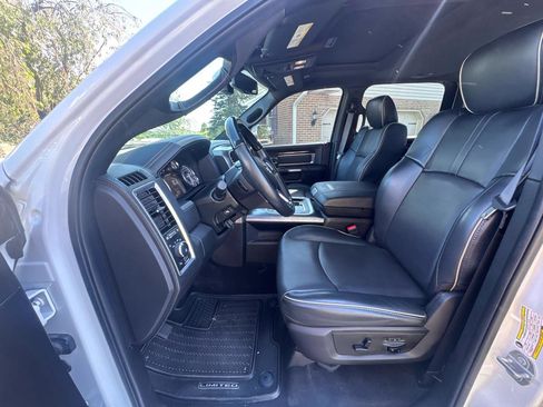 Used 2018 RAM 3500 Laramie Longhorn AWD/4WD image 6