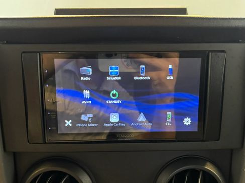 Used 2009 Jeep Wrangler X AWD/4WD image 13