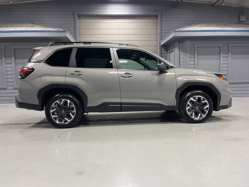 Used 2026 Subaru Forester Premium AWD/4WD image 10
