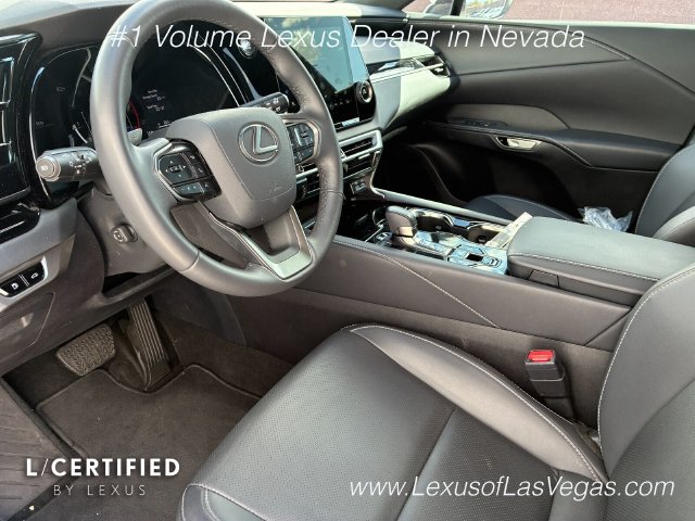 Used 2025 Lexus RX 350 FWD w/ Accessory Package image 4