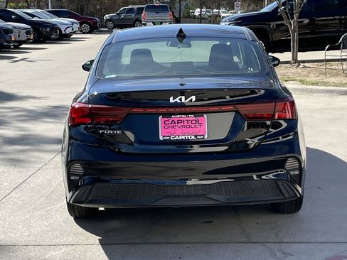 Used 2024 Kia Forte LXS image 5