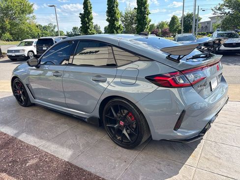 Used 2025 Honda Civic Type R image 5