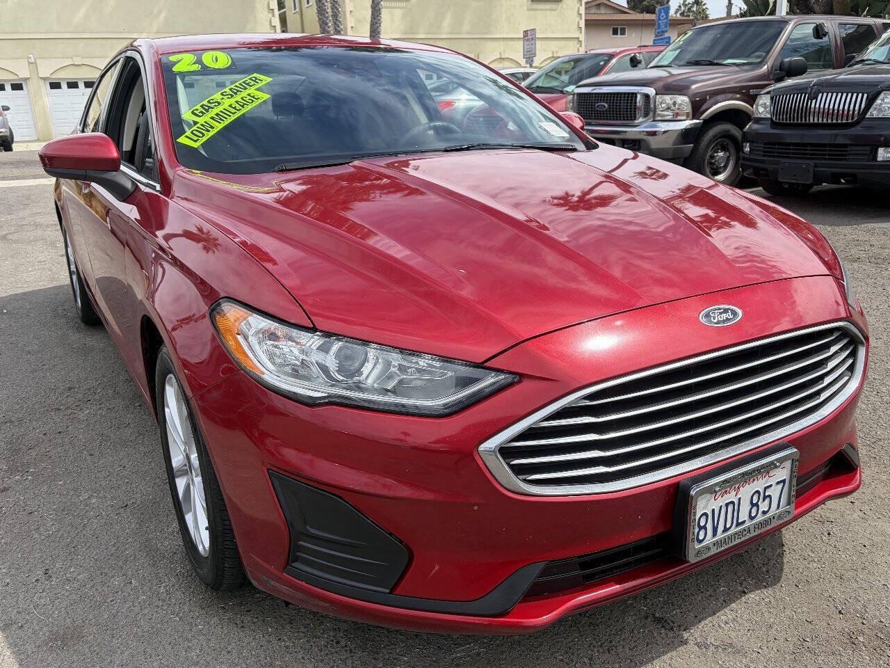 Used 2020 Ford Fusion SE FWD image 1