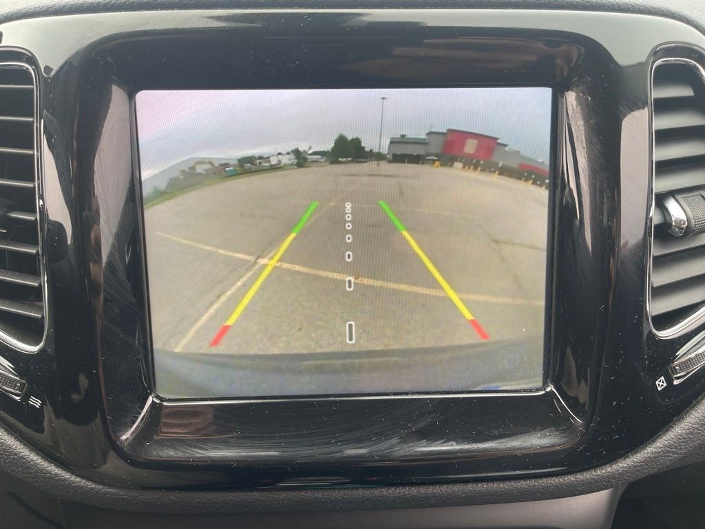 Used 2021 Jeep Compass Limited AWD/4WD image 15
