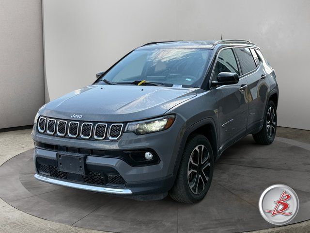 Used 2024 Jeep Compass Limited AWD/4WD image 3