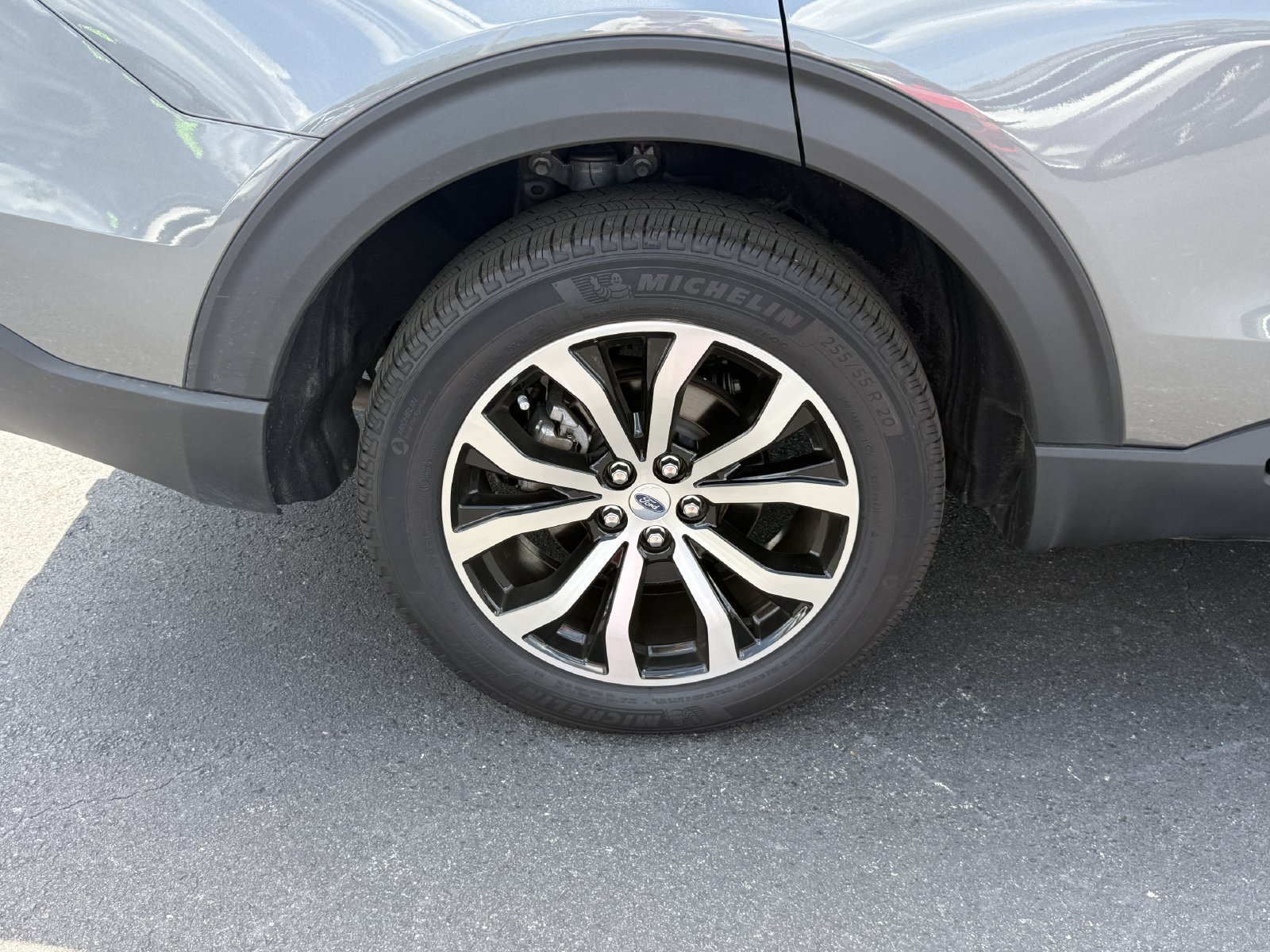 Certified 2025 Ford Explorer ST-Line AWD/4WD image 41