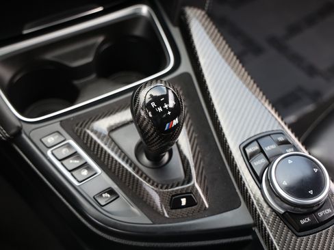 Used 2015 BMW M4 Coupe RWD image 42