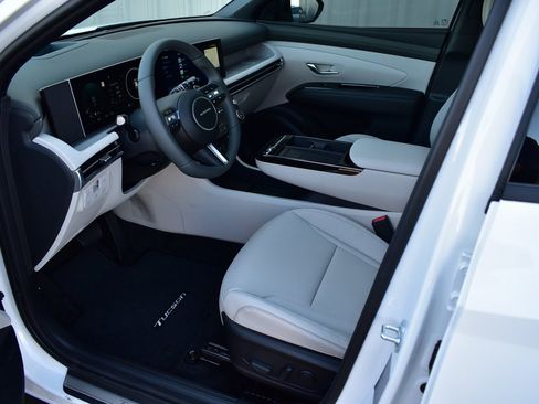 New 2026 Hyundai Tucson Limited w/ Tow & Go Package image 19