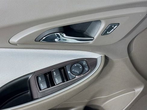 Used 2023 Chevrolet Malibu LS FWD image 17