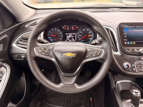 Used 2019 Chevrolet Malibu LT image 13