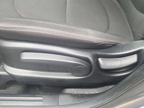 Used 2017 Kia Soul FWD image 21