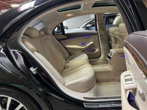 Used 2015 Mercedes-Benz S 550 Sedan image 31