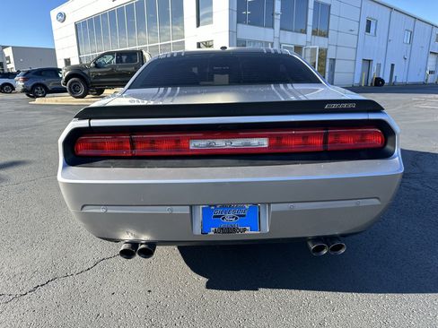 Used 2014 Dodge Challenger R/T image 4