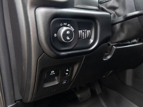 Used 2019 RAM 1500 Rebel image 16