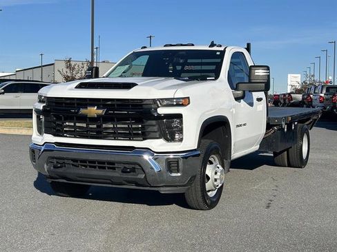 Used 2024 Chevrolet Silverado 3500 W/T w/ WT Convenience Package image 1
