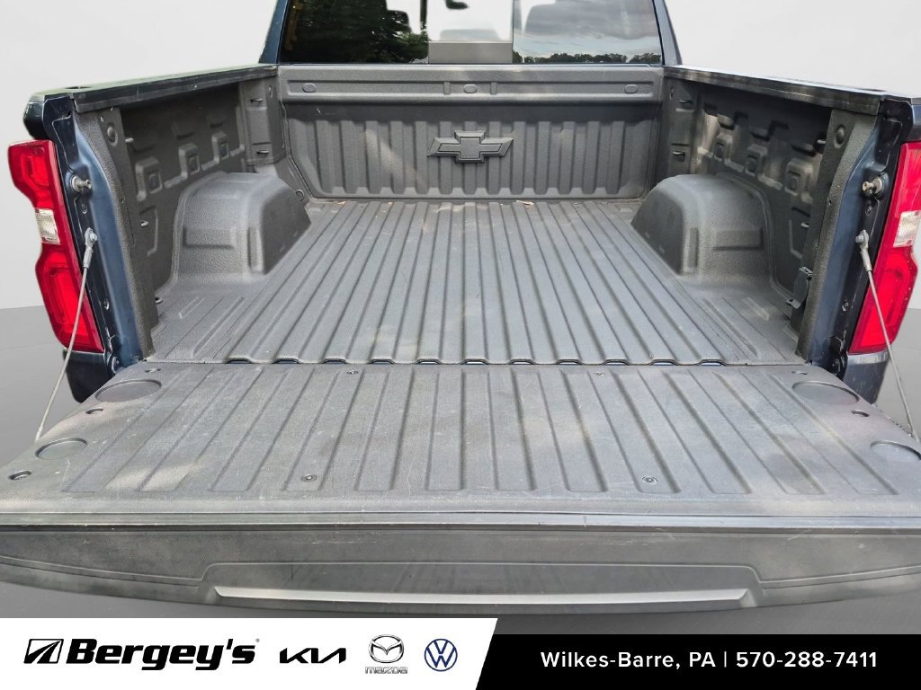 Used 2020 Chevrolet Silverado 1500 LT Trail Boss AWD/4WD image 33