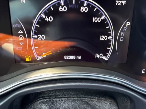 Used 2017 Jeep Grand Cherokee Trailhawk image 16