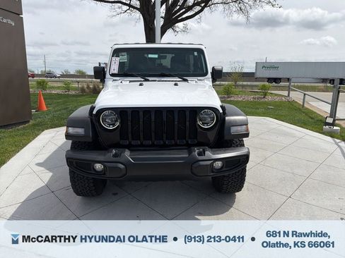 Used 2021 Jeep Wrangler Unlimited Sport AWD/4WD image 12