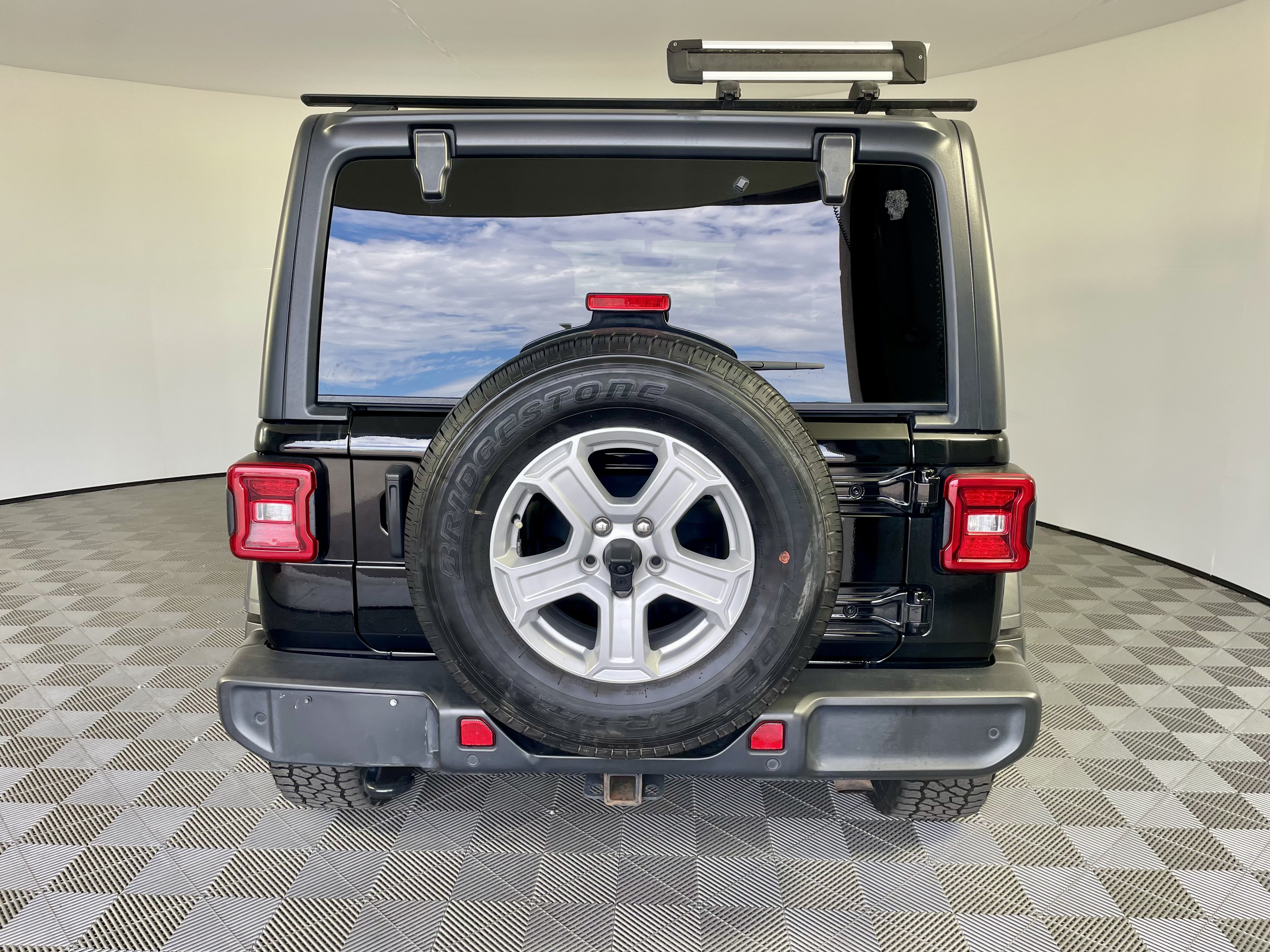 Used 2021 Jeep Wrangler Unlimited Sport AWD/4WD image 4