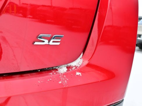 Used 2020 Mitsubishi Eclipse Cross SE image 10