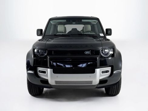 Used 2024 Land Rover Defender 110 S AWD/4WD image 8
