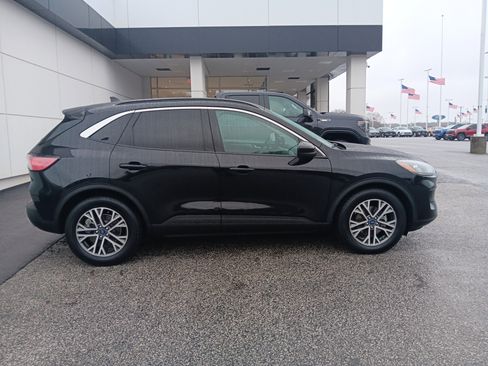 Used 2020 Ford Escape SEL image 4