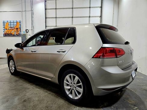 Used 2016 Volkswagen Golf S FWD image 7