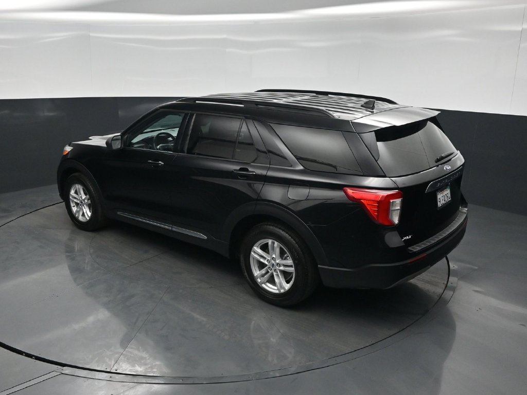 Certified 2023 Ford Explorer XLT w/ Equipment Group 202A RWD image 41