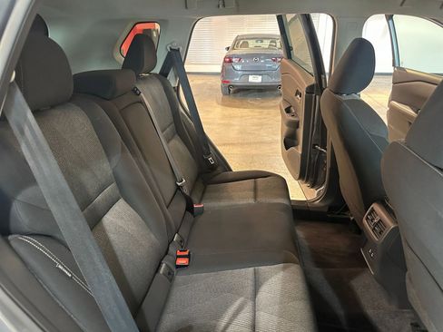 Used 2025 Nissan Rogue SV image 38