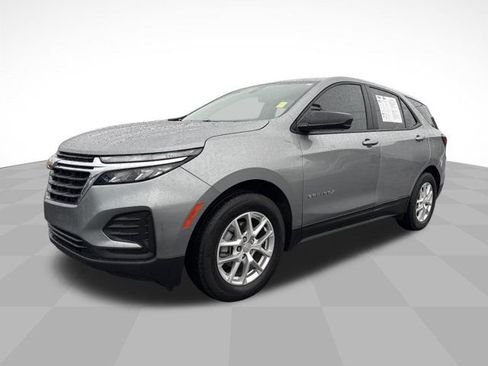 Used 2023 Chevrolet Equinox LS w/ LS Convenience Package FWD image 1