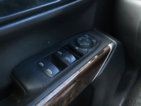 Used 2020 GMC Sierra 1500 Elevation w/ Elevation Value Package image 19