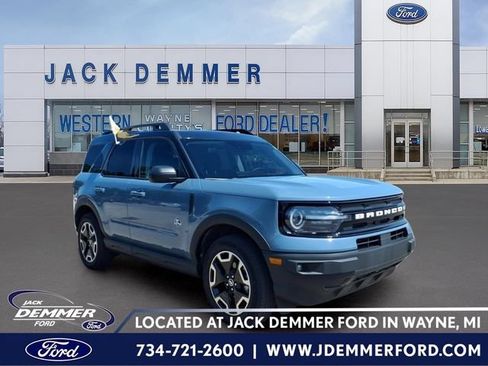 Certified 2024 Ford Bronco Sport Outer Banks w/ Tech Package AWD/4WD image 1