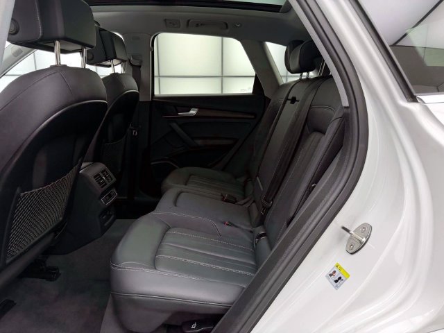 Certified 2023 Audi Q5 Premium Plus w/ Premium Plus Package AWD/4WD image 13