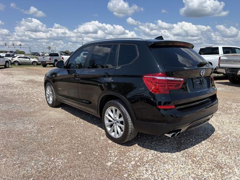 Used 2017 BMW X3 sDrive28i image 3