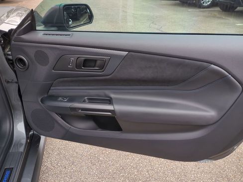 Used 2025 Ford Mustang Dark Horse image 27