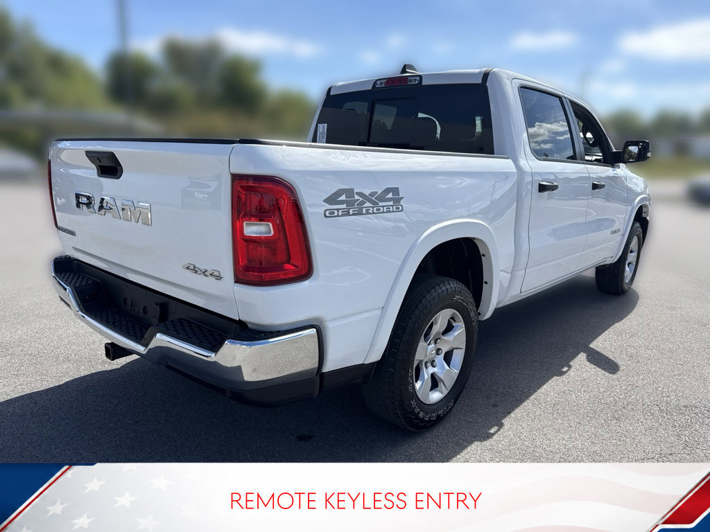 Used 2025 RAM 1500 Big Horn AWD/4WD image 3