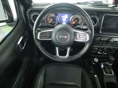 Used 2020 Jeep Gladiator Overland image 10