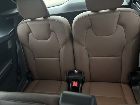 Used 2024 Volvo XC90 B6 Plus w/ Protection Package image 25