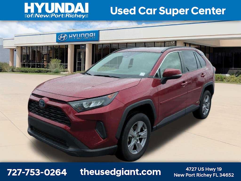 Used 2022 Toyota RAV4 LE AWD/4WD image 1