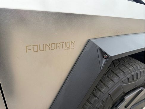 Used 2024 Tesla Cybertruck AWD Crew Cab image 49