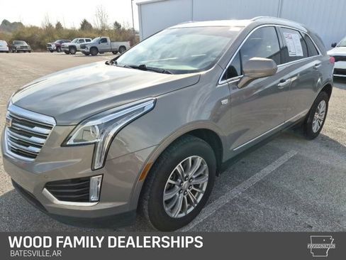 Used 2017 Cadillac XT5 Luxury image 1