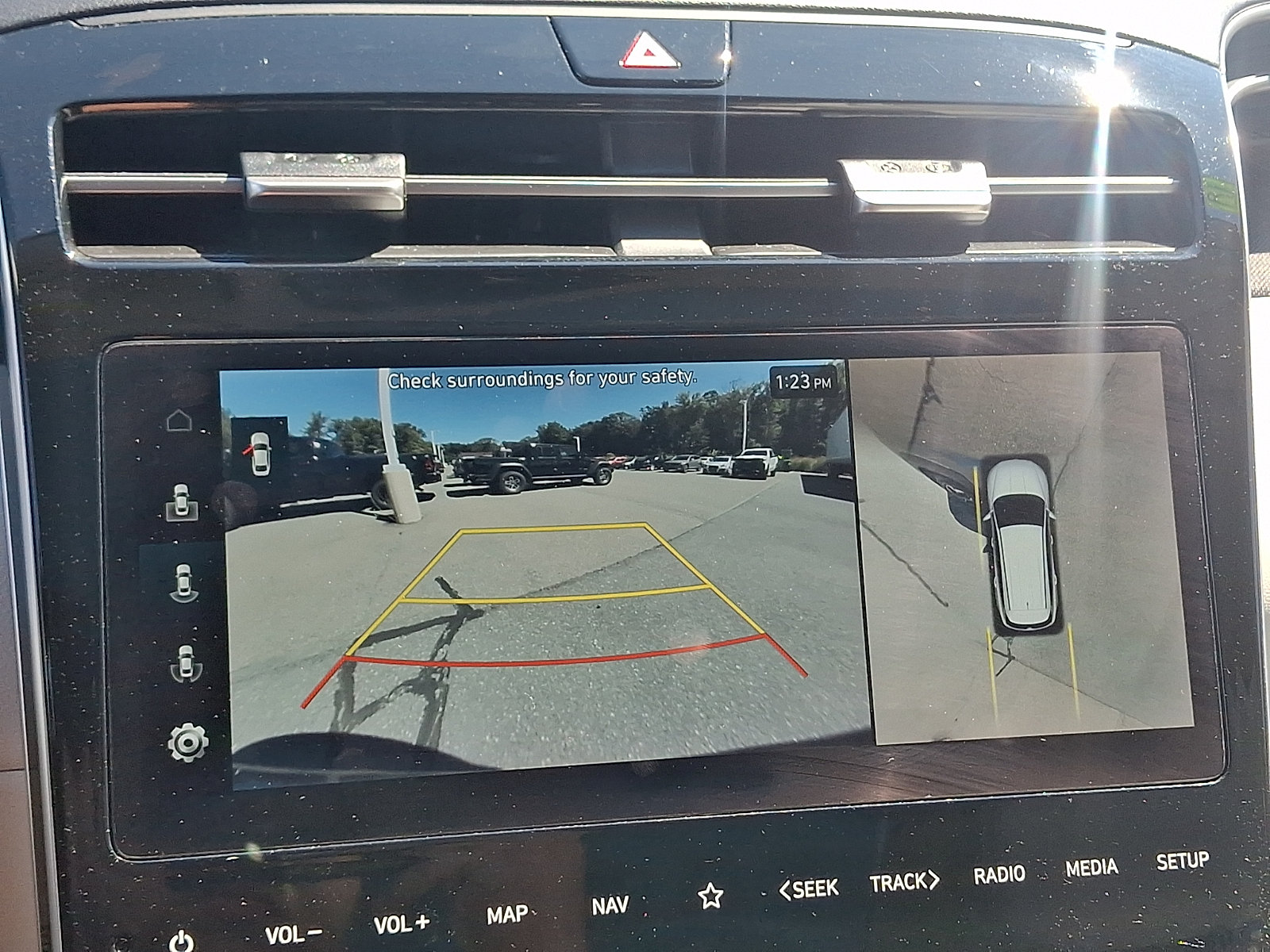 Used 2023 Hyundai Tucson Limited w/ Cargo Package AWD/4WD image 18