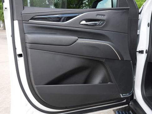 Used 2024 Cadillac Escalade Sport w/ LPO, ONYX Package image 20