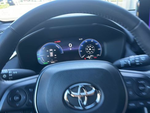 Used 2023 Toyota RAV4 XSE AWD/4WD image 12